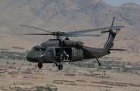 Estados Unidos le vende cuatro helicópteros Black Hawk a la Argentina