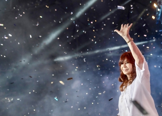 Cristina Kirchner aceptó la postulación para conducir al Partido Justicialista