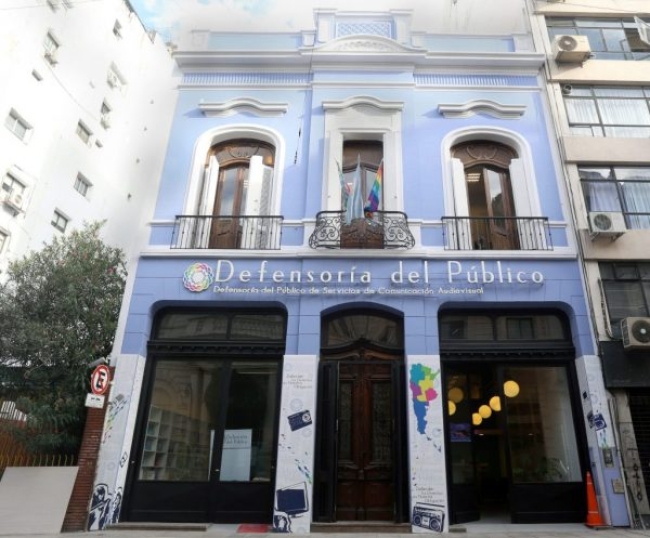 El Gobierno despidió a 100 empleados de la Defensoría del Público