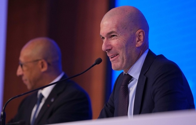 Francia: Zinedine Zidane es el nuevo director técnico de la Selección