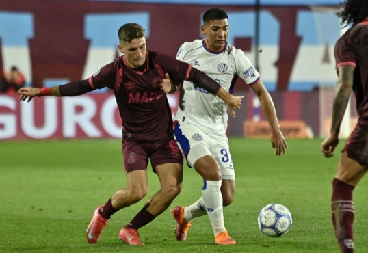Torneo clausura liga profesional de fútbol: Lanús superó a San Lorenzo