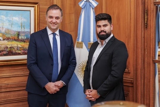 Adorni presentó al nuevo Secretario de Comunicación