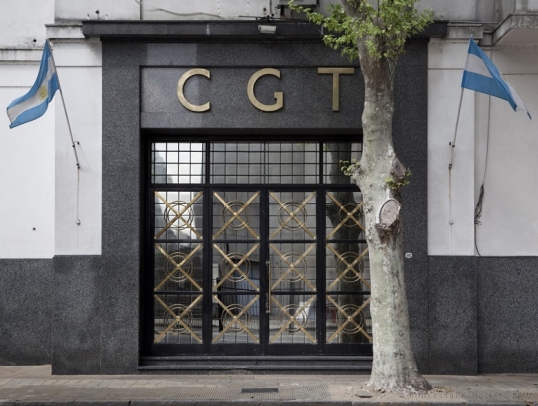 Tras la fuerte represión la CGT ya evalúa la chance de convocar a un nuevo paro general