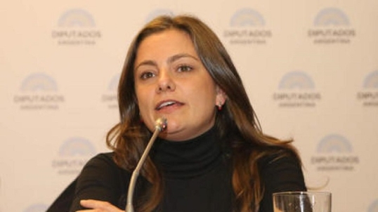 Vanesa Siley reinvidicó las licencias parentales y aseguró que «quitar derechos no genera más empleo registrado»