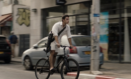 Llega a los cines la película «El Desertor», con Ido Tako, Mika Reiss