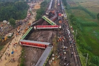 India: Identifican las causas y los responsables del choque de trenes