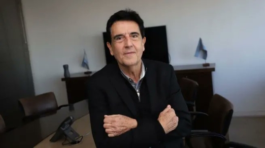 Carlos Melconian apuntó contra la sangría de divisas que genera la dolarización del ahorro y el turismo