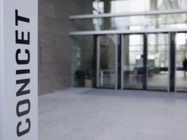 CONICET: denuncian al menos 630 despedidos por la parálisis presupuestaria y se convocan en el Polo científico