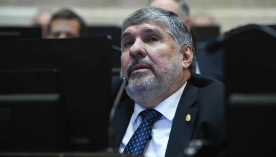 José Mayans criticó el “debate exprés” y la reforma impositiva encubierta en el proyecto