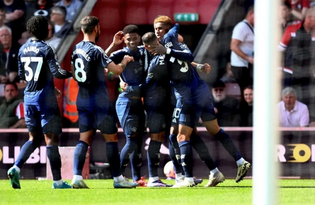 Premier League de Inglaterra: Manchester United, le ganó por 3-0 al Southampton, con un gol de Garnacho