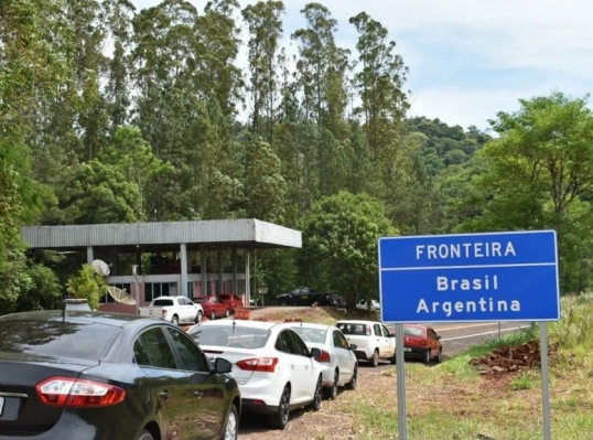 Argentina activará una alerta en las fronteras por los hechos de violencia en Brasil