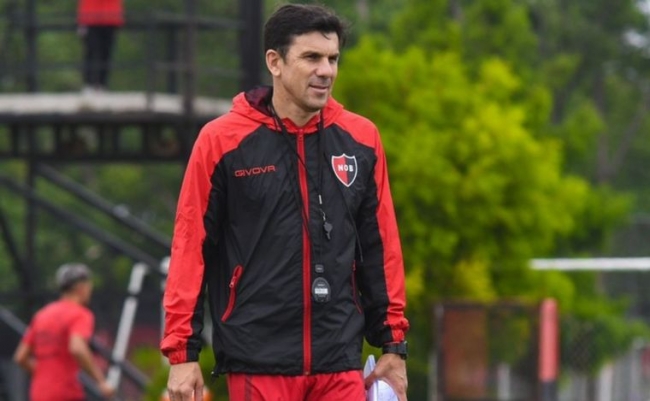 Newell´s Old Boys: Despidieron al entrenador Mauricio Larriera