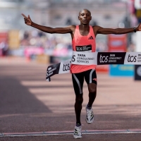 El keniano Sabastian Sawe batió el récord mundial de maratón