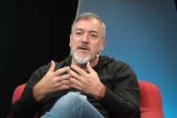 Aguiar: El Gobierno “dejó una hendija abierta para que sigan ingresando los militantes libertarios a la administración pública”