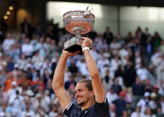 El alemán Alexander Zverev se consagró campeón de Roland Garros
