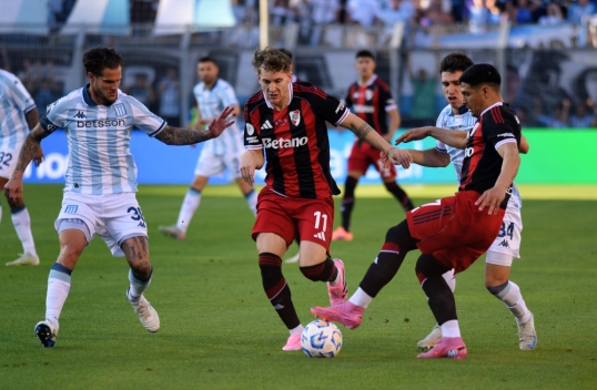 Copa Argentina: River superó a Racing y es semifinalista