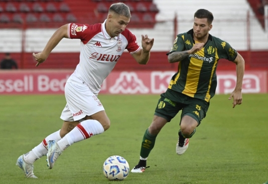 Liga Profesional de Fútbol: Huracán igualó 3-3 con Aldosivi