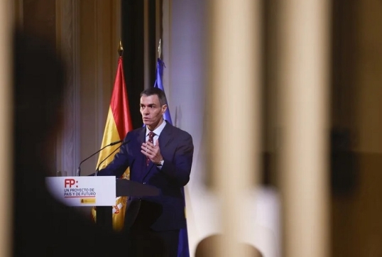 España: Pedro Sánchez defiende su política migratoria