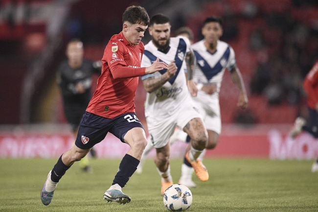 Copa Argentina: Independiente enfrenta a Vélez por un lugar en las semifinales