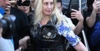Los vecinos la recibieron con un cacerolazo a Karina Milei y al grito de «estafadores»