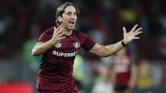 El técnico Luis Zubeldía fue sometido a una angioplastia con colocación de stent