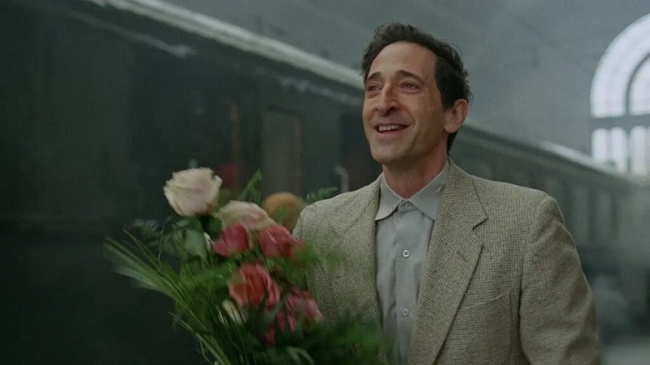 Se estrena el film «El Brutalista» con Adrien Brody, Felicity Jones, Guy Pearce