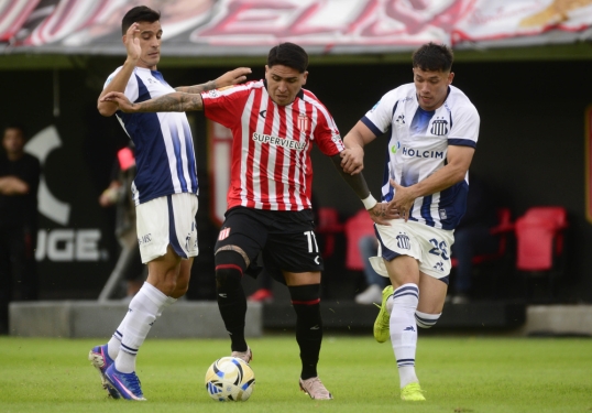 Torneo apertura de la Liga Profesional de Fútbol: Estudiantes empató sin goles con Talleres