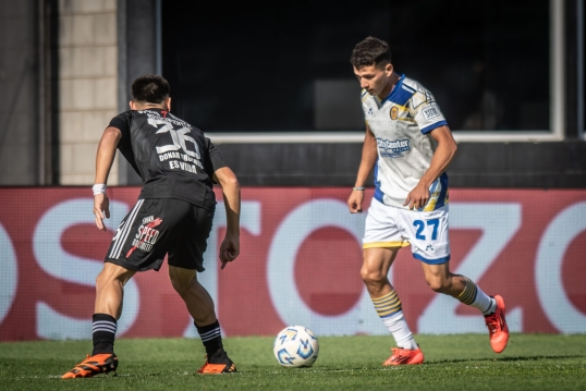 Liga Profesional de Fútbol: Riestra empató sin goles con Rosario Central