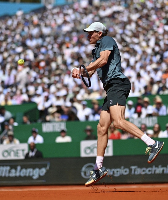 Master 1000 de Montecarlo: Jannik Sinner le ganó a Zverev y es finalista