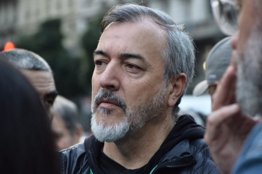 El Gobierno convocó a paritarias para el lunes y Aguiar aseguró que «es una estrategia para evitar las medidas de fuerza por los despidos»
