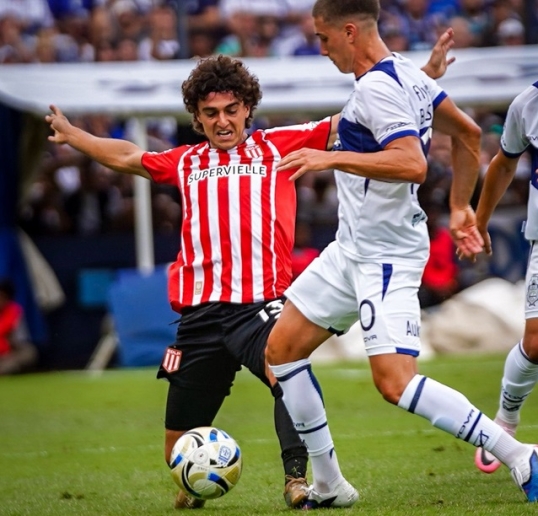 Torneo apertura de la Liga Profesional de Fútbol: Gimnasia igualó sin goles con Estudiantes, en el clásico platense