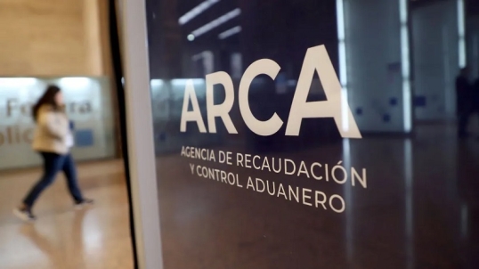 ARCA: La recaudación fiscal de febrero se desplomó un 9% real
