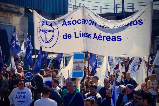 La justicia suspendió los efectos del decreto que modificaba los tiempos de descanso de las tripulaciones de aeronaves