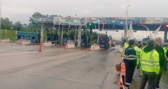 Continúa la protesta de los trabajadores del Sindicato Único de Peajes y Afines