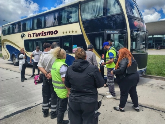 Desafectan un omnibus de larga distancia que iba a salir de Mar del Plata sin habilitación