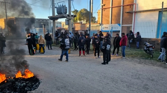 Córdoba: Cierran una fábrica de neumáticos y dejan en la calle a 40 trabajadores