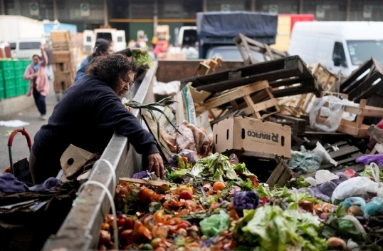 Un informe desnuda las maniobras del gobierno libertario para difundir una supuesta «caída de la pobreza»