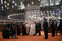 Turquía: El papa León XIV visitó la Mezquita Azul de Estambul
