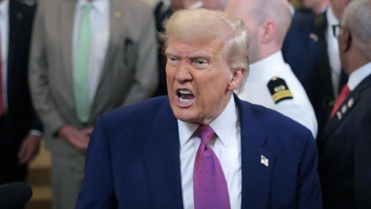 Las declaraciones insultantes de Trump, interrumpen las negociaciones entre Irán - EE.UU.