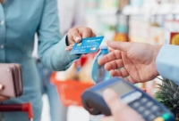 Ventas con tarjetas: El Gobierno eliminará las retenciones a cuenta de IVA y Ganancias para los comercios