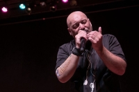 Hernán “Cucuza” Castiello celebra 50 años cantando tangos