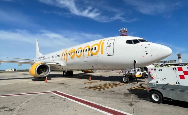 Ante los riterados incumplimientos de «Flybondi», el Gobierno analiza suspender a la aerolínea