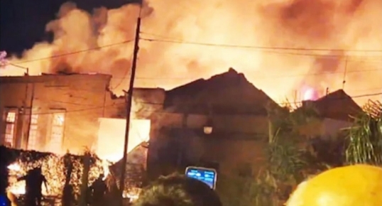 Se incendió una fábrica en San Fernando