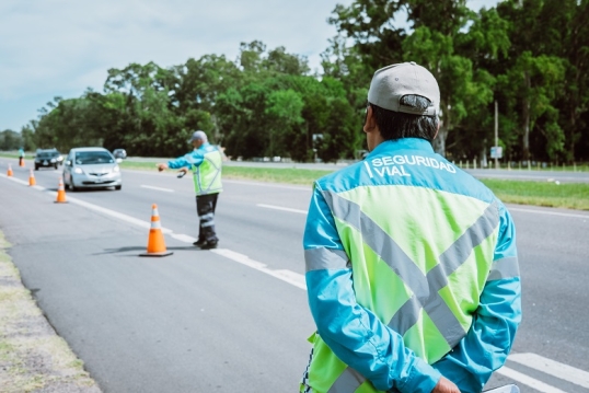 Oficializan la implementación de la cédula azul digital