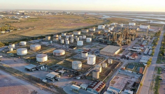 Trabajan en un proyecto de reposición del oleoducto de derivación a la Refinería Bahía Blanca