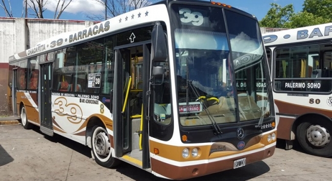 El Gobierno deja de subsidiar a 31 líneas de colectivos de la ciudad de Buenos Aires