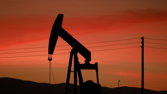 El precio del petróleo: "Se encamina a superar los 150 dólares"