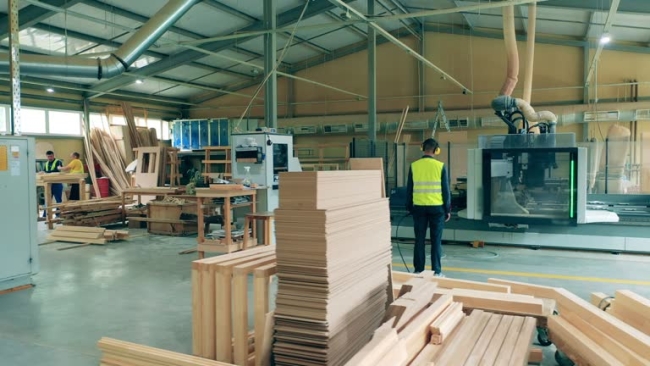 La industria pyme creció 7,3% interanual en diciembre y cerró el año con una caída acumulada del 9,8%