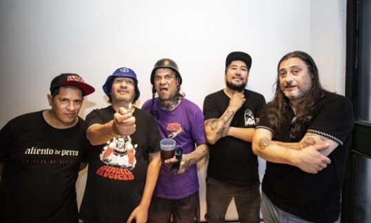 El punk regresa al Teatro Ópera La Plata de la mano de 2 Minutos