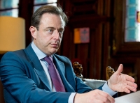 Primer ministro belga, Bart de Wever: La única vía para poner fin al conflicto ucraniano, es acordar con Rusia